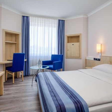 Intercityhotel Freiburg Extérieur photo