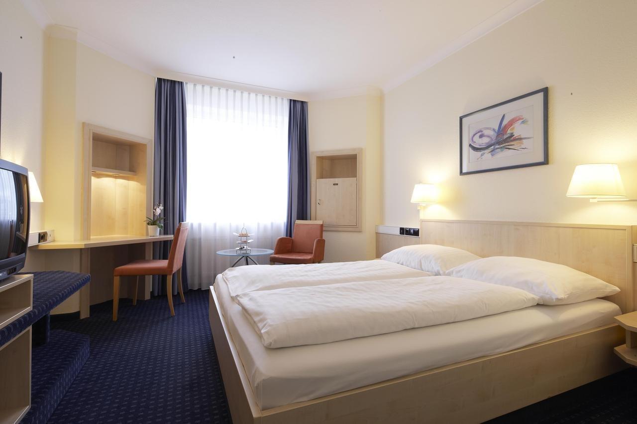 Intercityhotel Freiburg Chambre photo