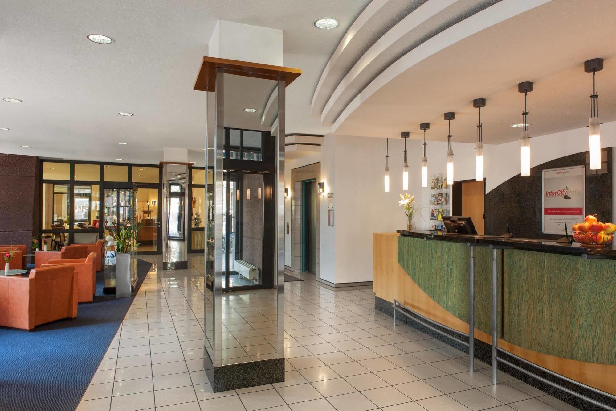 Intercityhotel Freiburg Extérieur photo